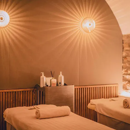 St Laurent - Handwritten Collection Hotel