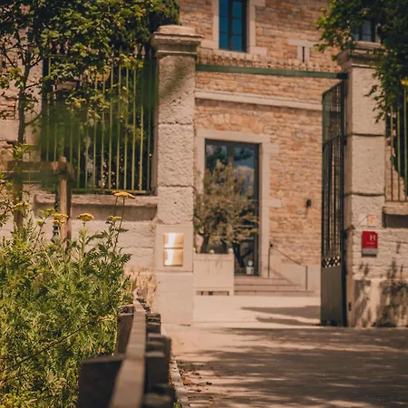 St Laurent - Handwritten Collection Hotel