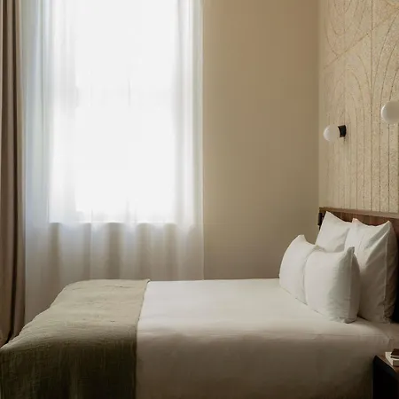 Hotel St Laurent - Handwritten Collection