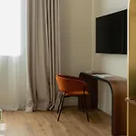 Hotel St Laurent - Handwritten Collection
